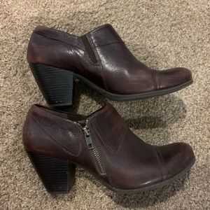Dark brown Born ankle Booties